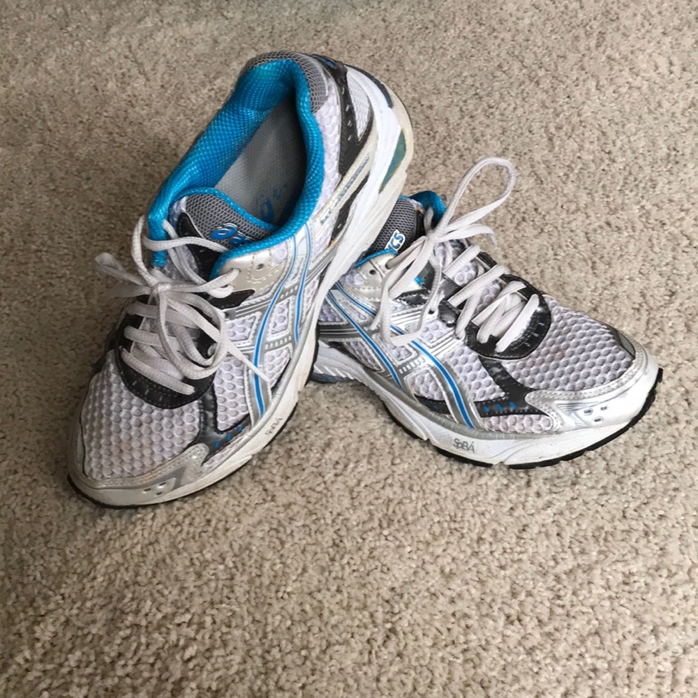 ASICS running shoes size seven